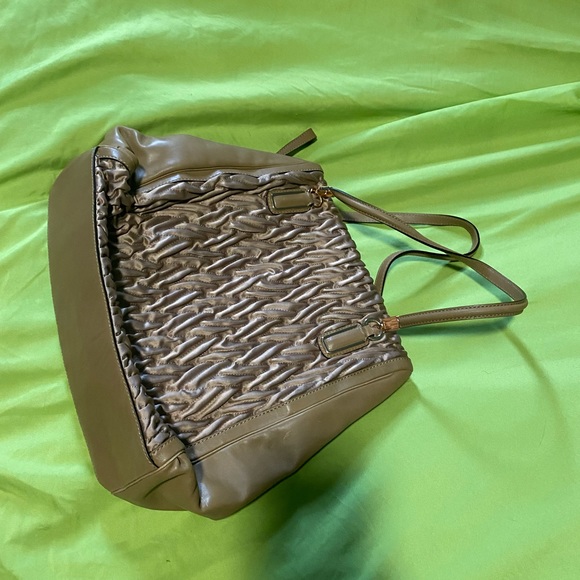 Silk and leather nude coach purse in perfect condition - Picture 7 of 9